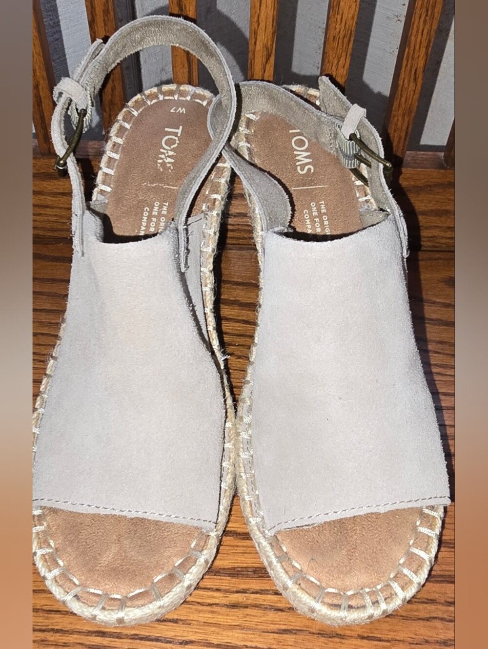 TOMS "Monica" Desert Taupe Suede Slingback Espadrille Wedge Sandals. SZ: US7